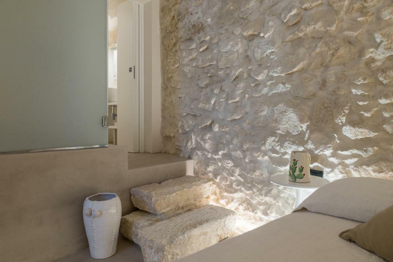 Vittoria Luxury Suite A Ostuni By Wonderful Italy Exterior photo
